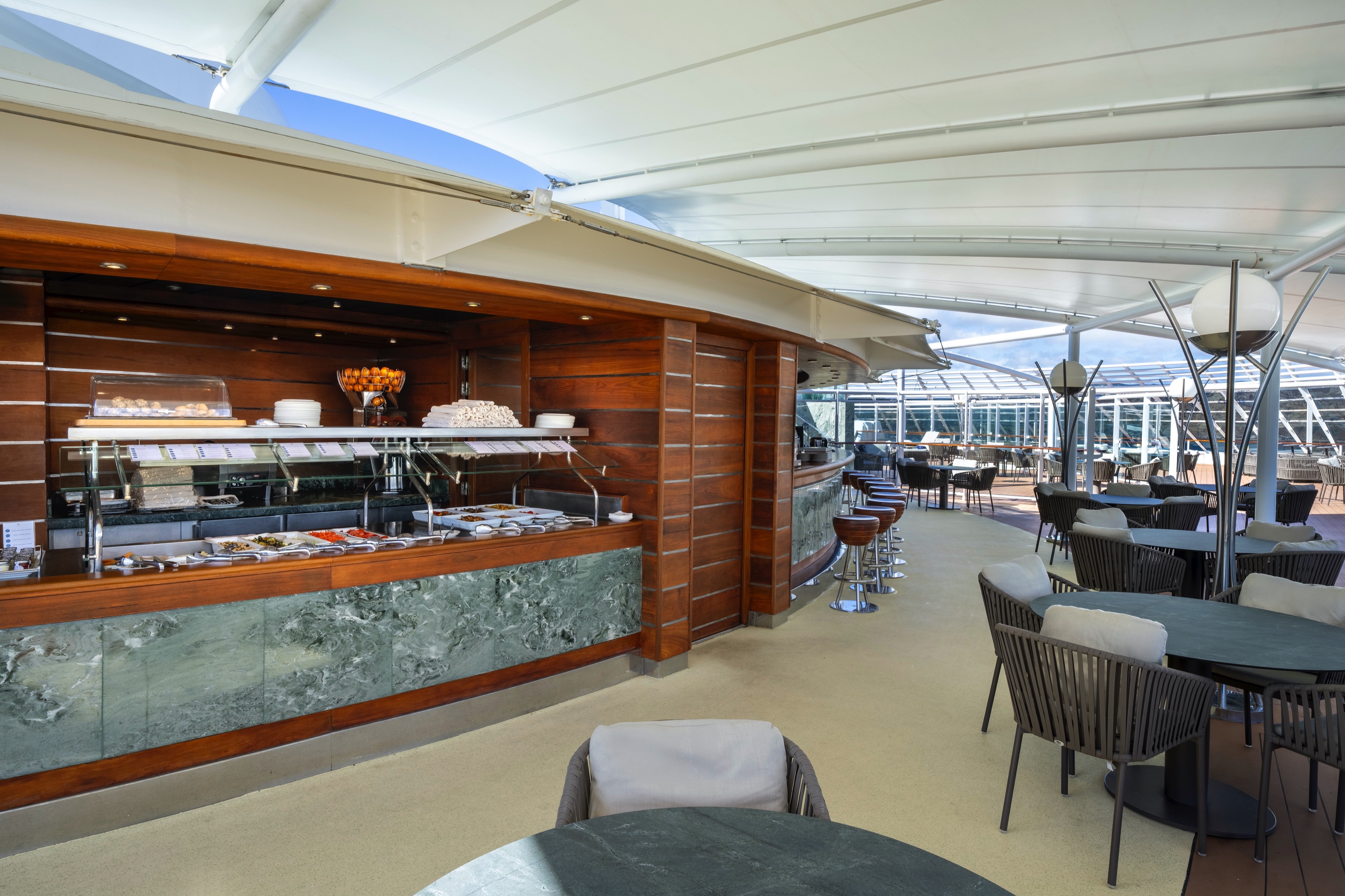 MSC Fantasia - MSC Yacht Club